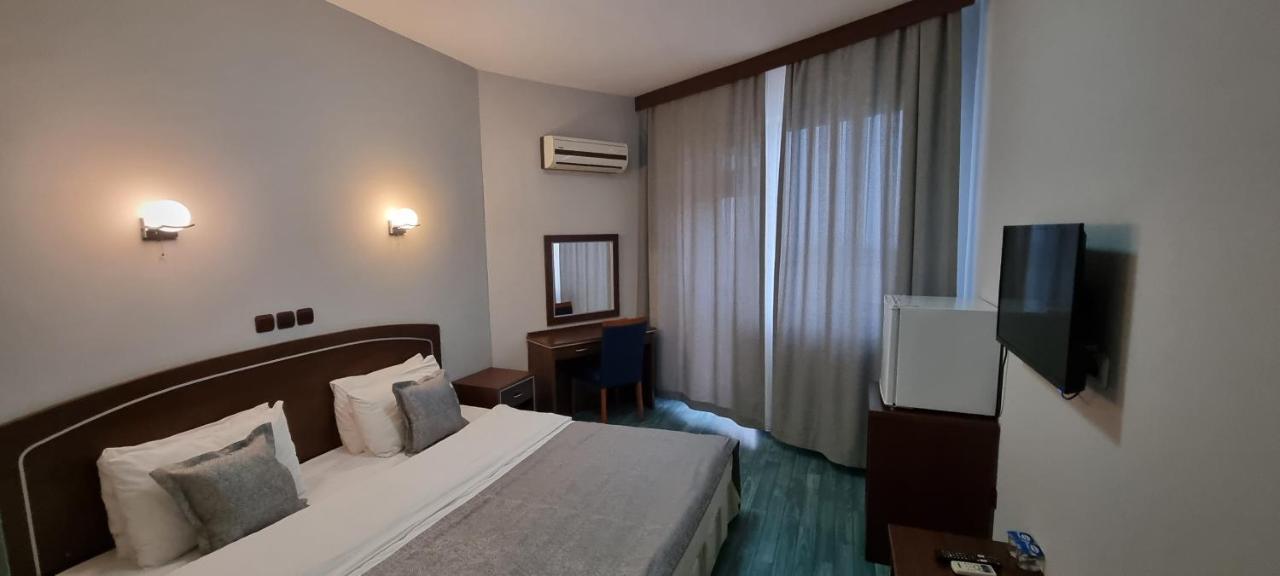 Flora Hotel Гелиболу Екстериор снимка