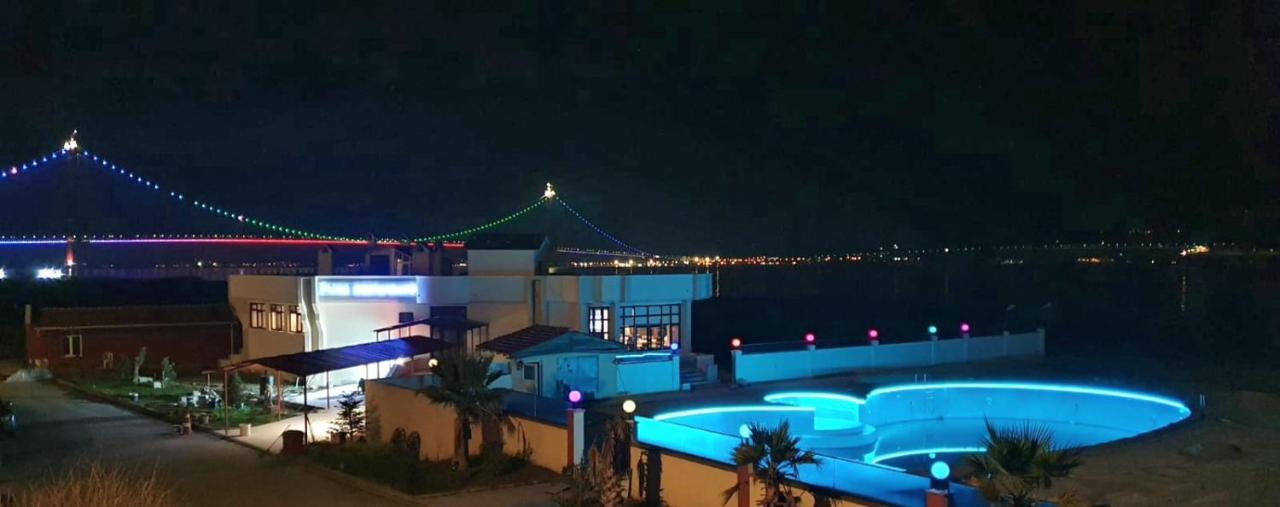Flora Hotel Гелиболу Екстериор снимка