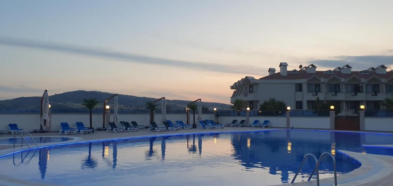 Flora Hotel Гелиболу Екстериор снимка